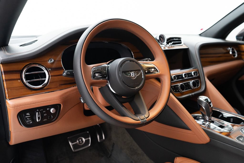 Certified 2022 Bentley Bentayga AWD/4WD image 14