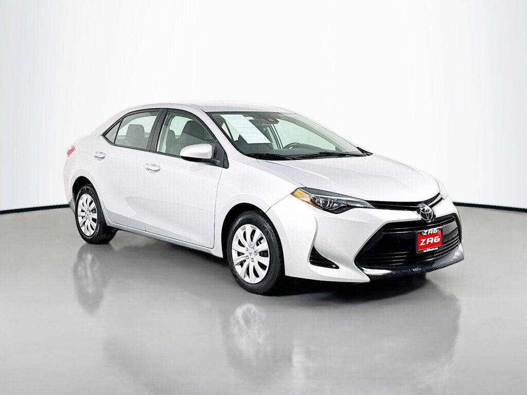Used 2018 Toyota Corolla LE FWD image 7