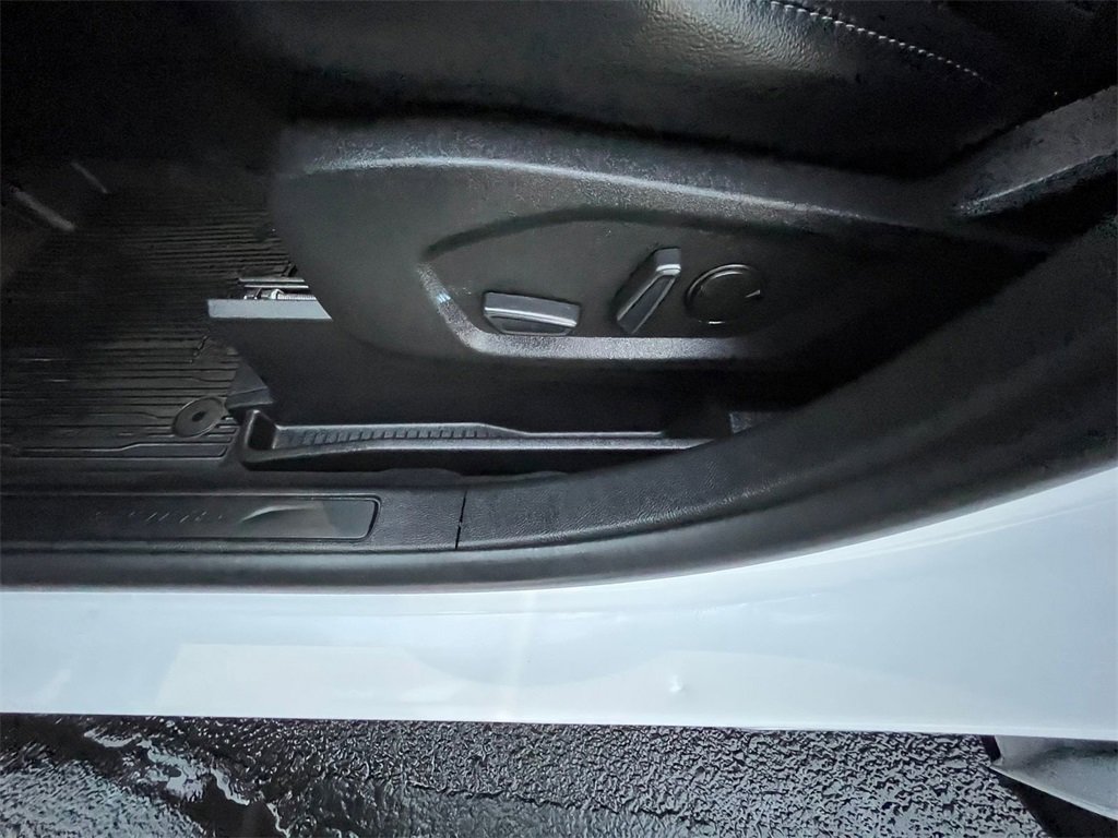 Certified 2024 Ford Edge SEL w/ Convenience Package image 10