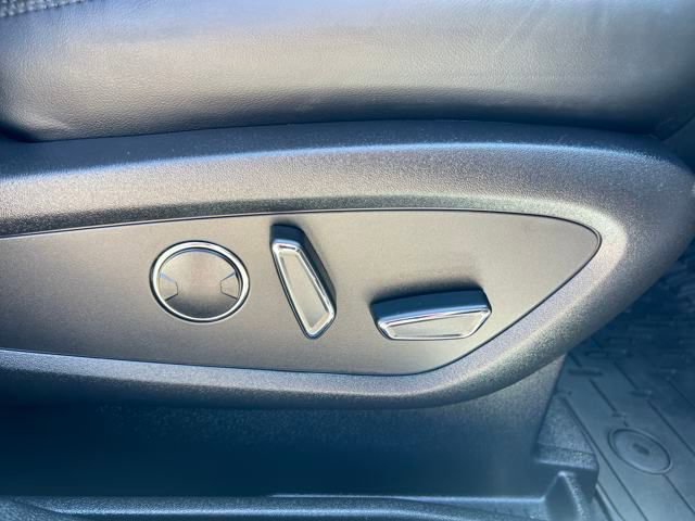 Used 2023 Lincoln Nautilus Reserve w/ Equipment Group 201A image 19