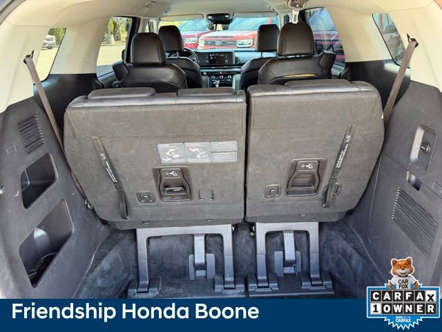 Used 2022 Kia Carnival LX image 36