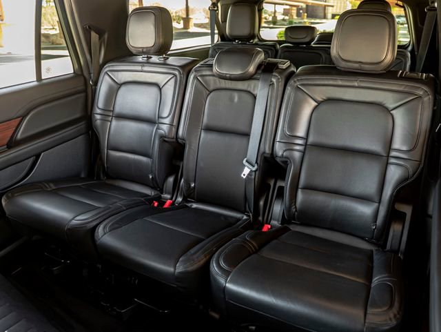 Used 2021 Lincoln Navigator L Reserve image 25