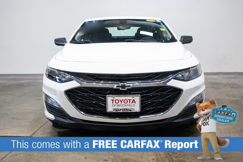 Used 2022 Chevrolet Malibu LT w/ Sport Edition FWD image 2