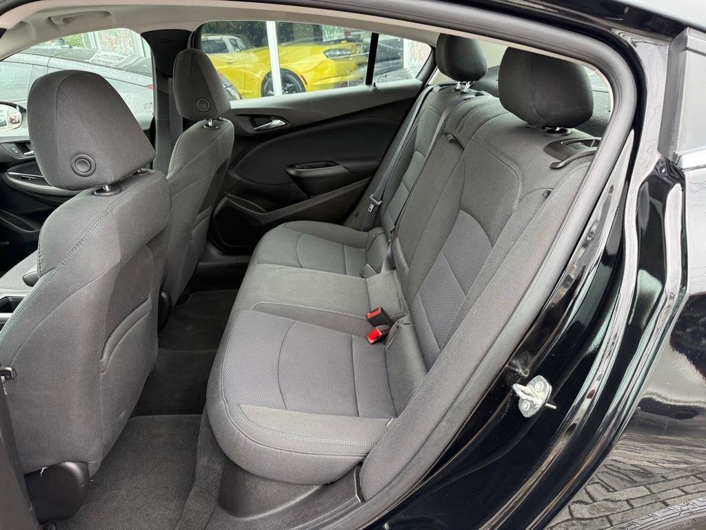 Used 2017 Chevrolet Cruze LT w/ Sun And Sound Package image 26