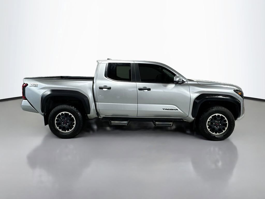 Used 2024 Toyota Tacoma TRD Off-Road w/ TRD Off Road Premium Package AWD/4WD image 5