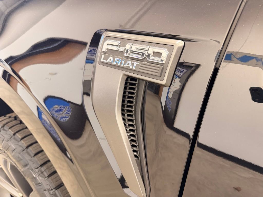 Used 2023 Ford F150 Lariat w/ Equipment Group 502A High AWD/4WD image 17