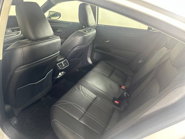 Used 2023 Lexus ES 300h Ultra Luxury FWD image 24