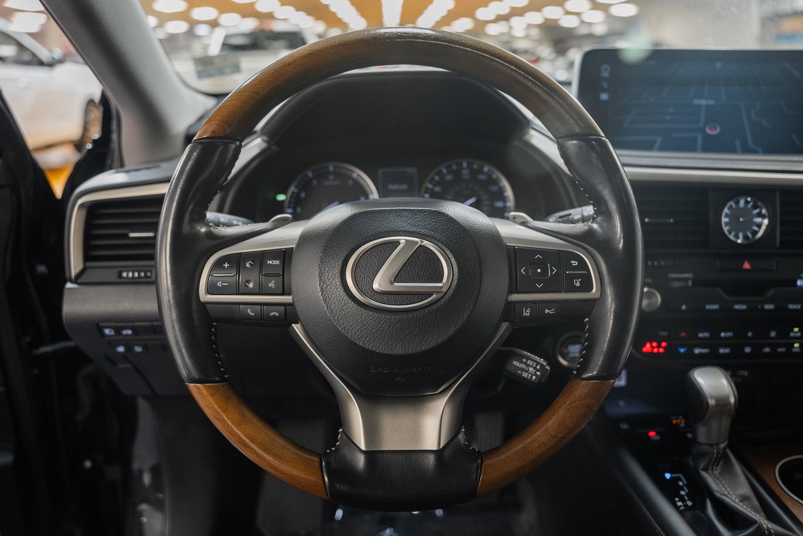 Used 2021 Lexus RX 350L Premium w/ Premium Package image 37