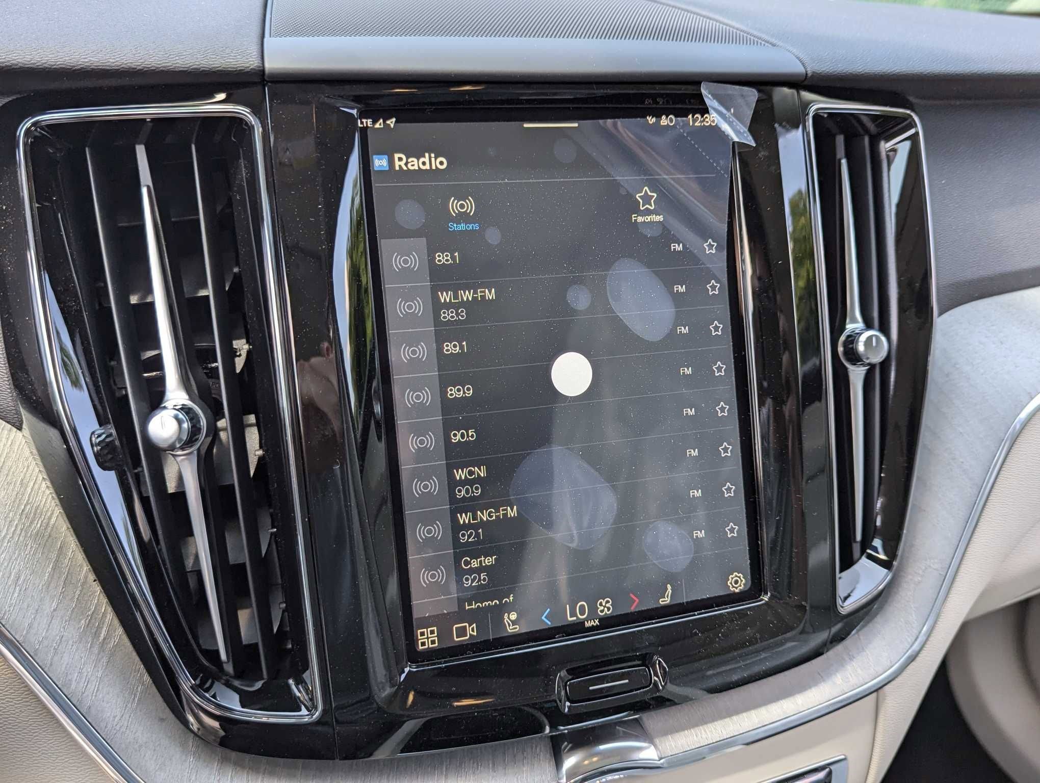 New 2025 Volvo XC60 T8 Plus w/ Protection Package Premier image 14