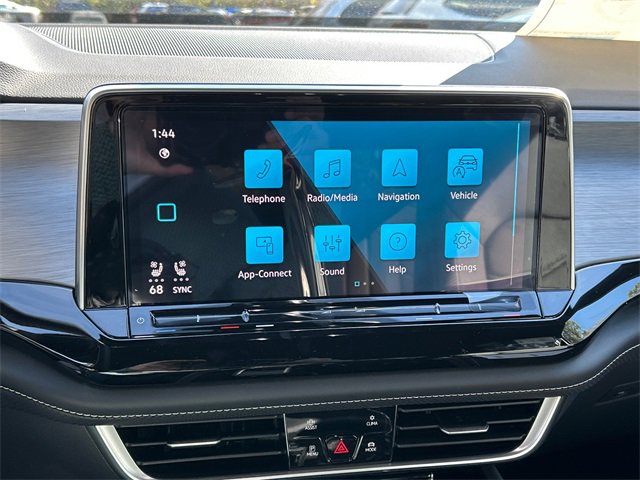 New 2026 Volkswagen Atlas Cross Sport SE image 13