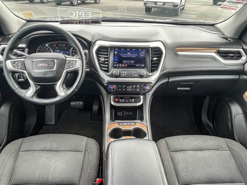 Used 2020 GMC Acadia SLE image 15