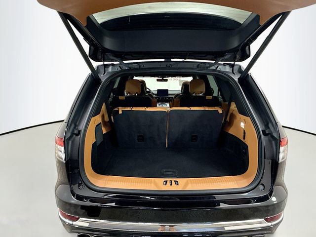 Used 2023 Lincoln Aviator Black Label w/ Dynamic Handling Package image 29