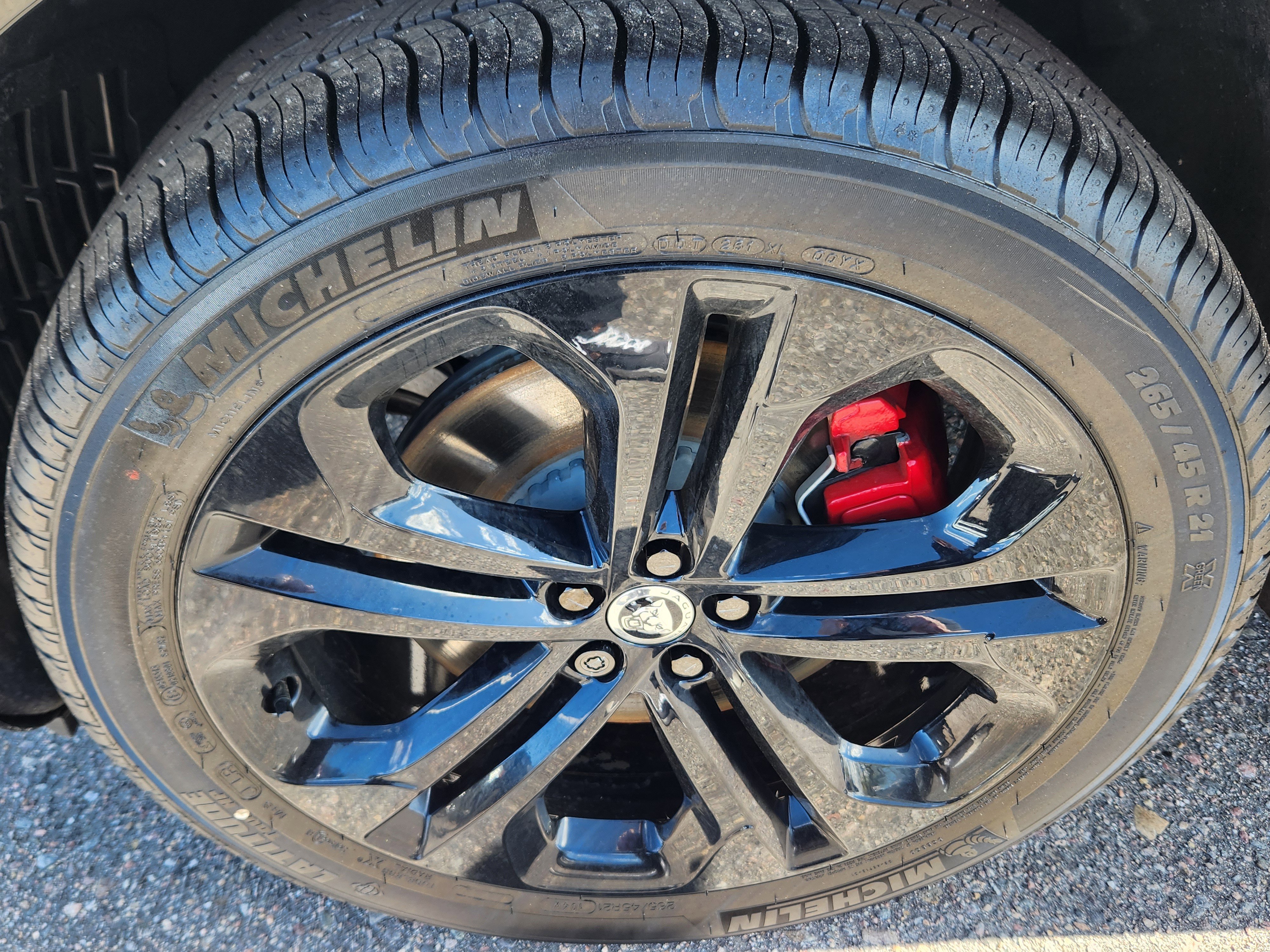 New 2026 Jaguar F-PACE R-Dynamic S image 21