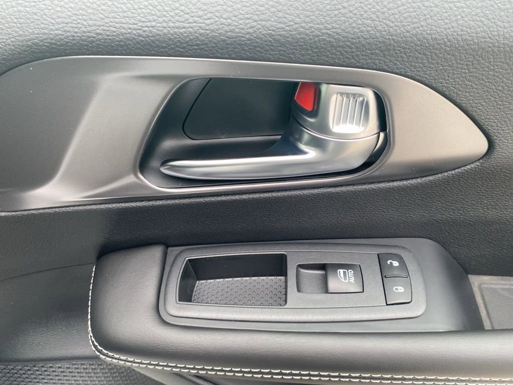 New 2026 Chrysler Voyager LX image 11