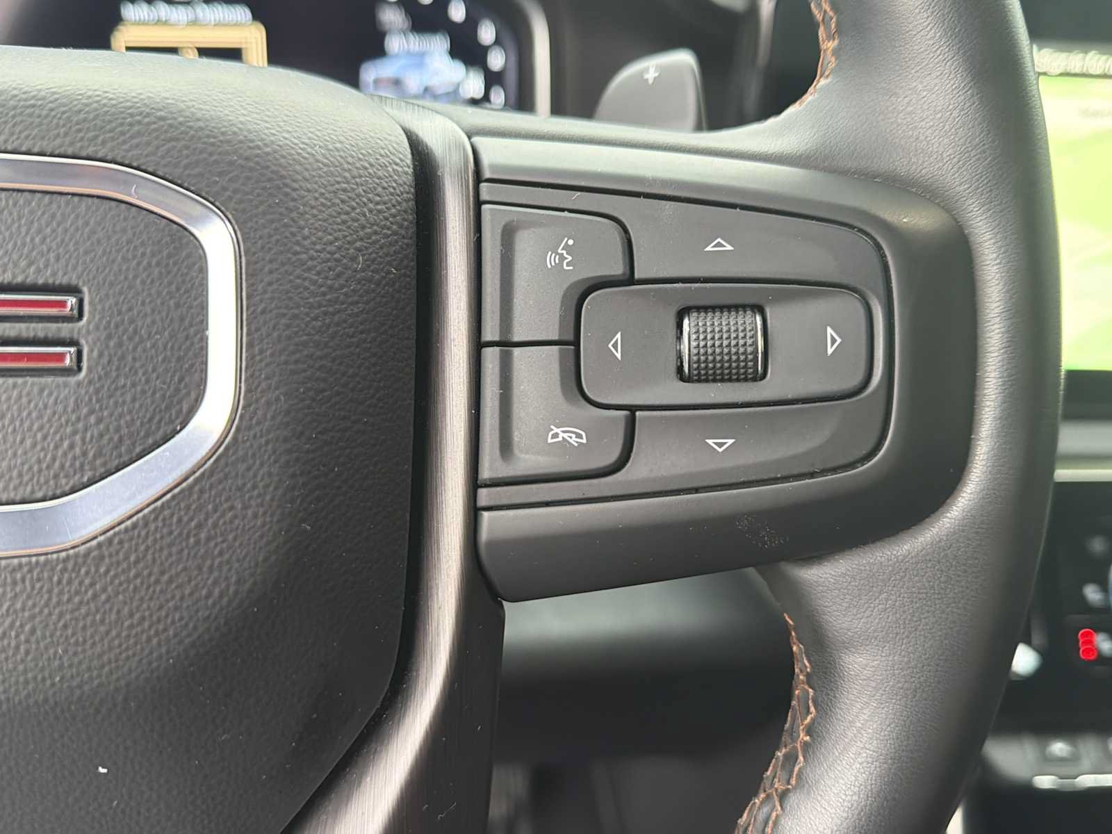 Used 2023 GMC Sierra 1500 AT4 w/ AT4 Premium Package AWD/4WD image 14