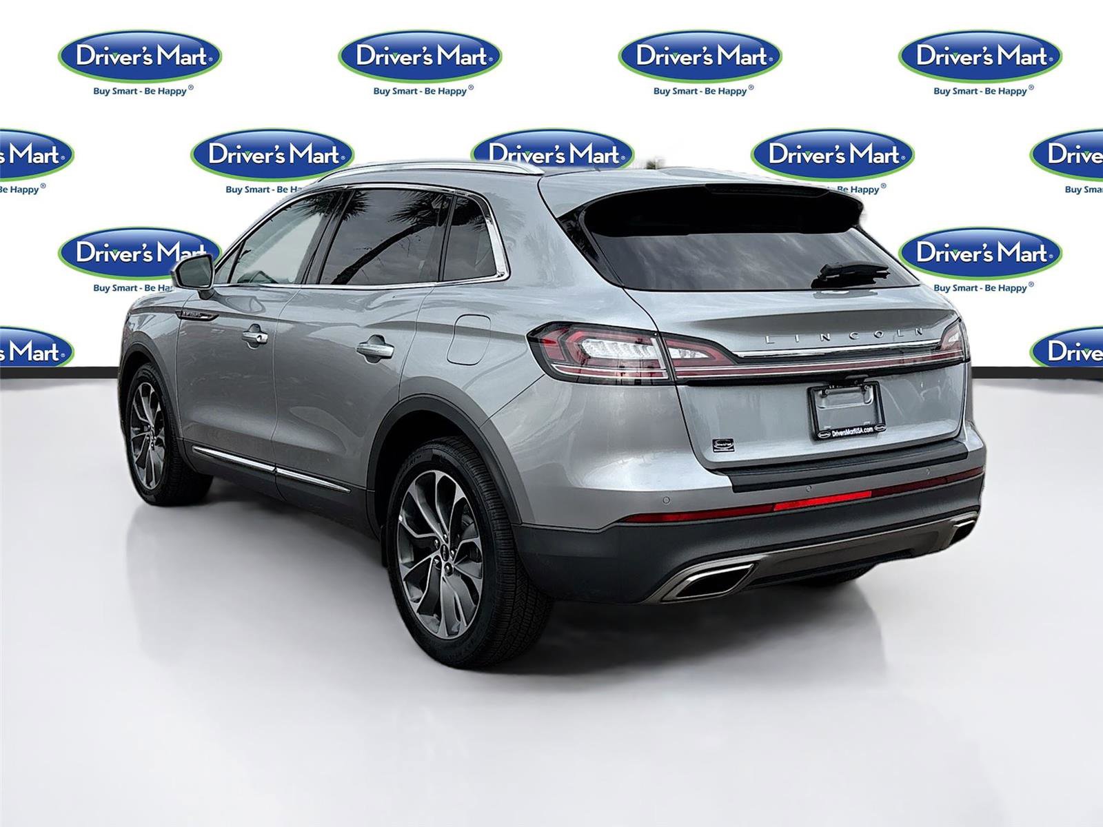 Used 2022 Lincoln Nautilus Reserve w/ Luxury Package image 5