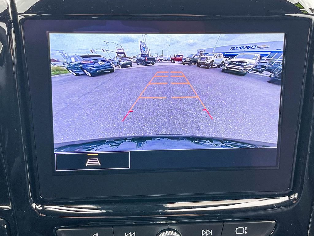 Used 2022 Chevrolet Traverse LT w/ LPO, Floor Liner Package image 53