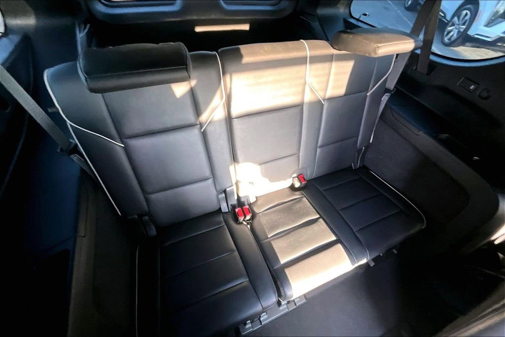 Used 2021 Cadillac Escalade ESV Premium Luxury w/ Driver Assist Tech Package AWD/4WD image 26