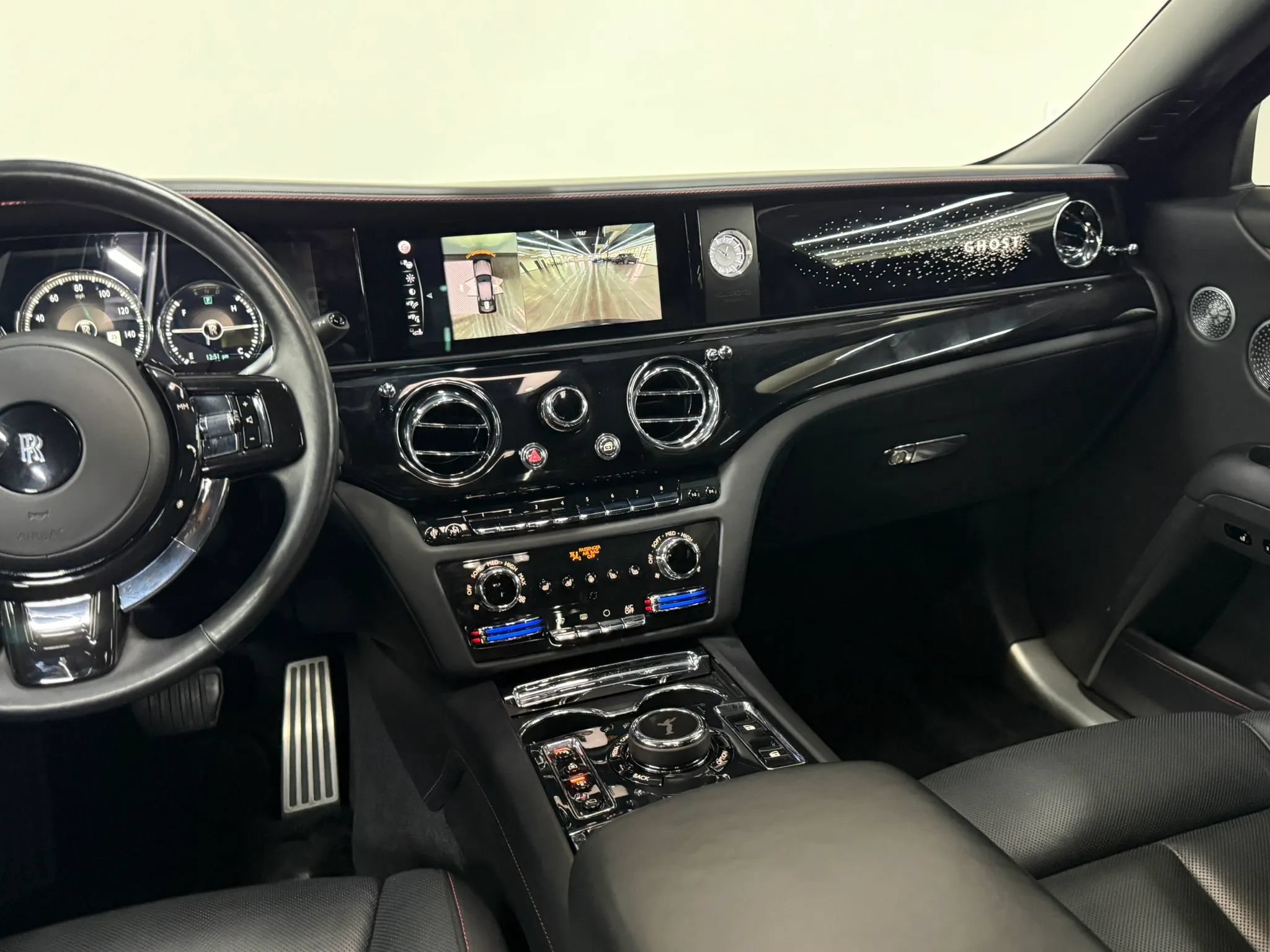 Used 2022 Rolls-Royce Ghost AWD/4WD image 38