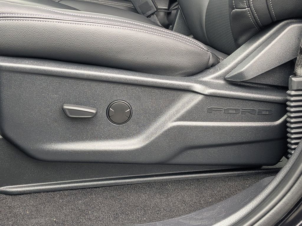 Used 2024 Ford F150 XLT image 18