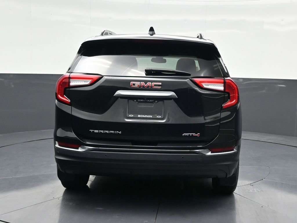 Used 2024 GMC Terrain AT4 w/ Tech Package AWD/4WD image 4