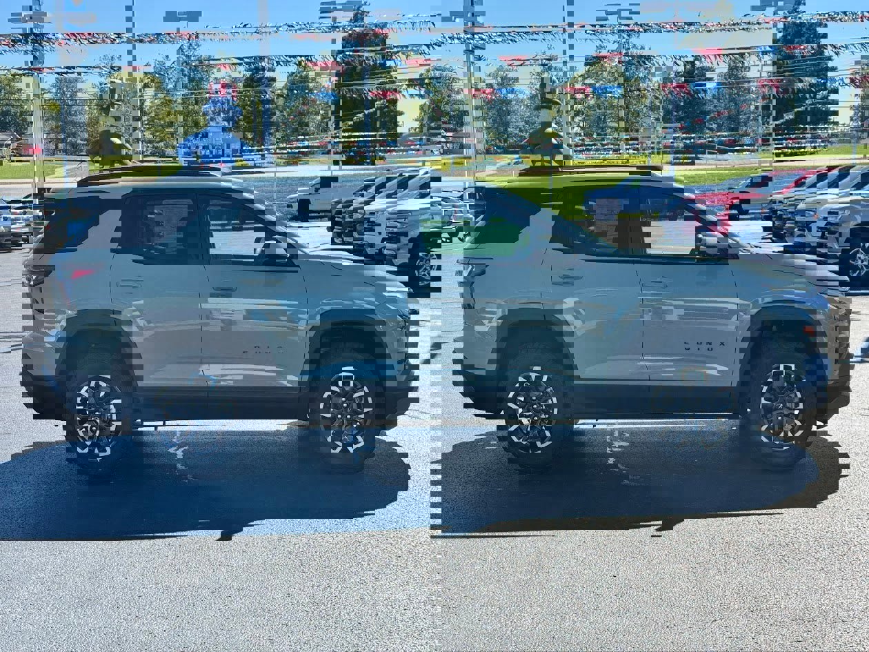 New 2026 Chevrolet Equinox ACTIV w/ Safety and Technology Package image 4