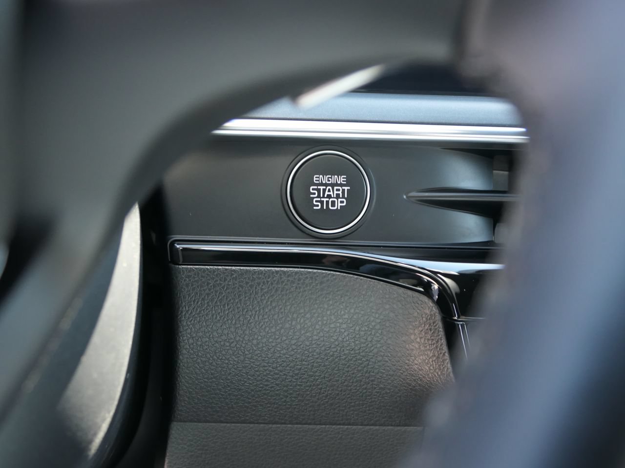 Certified 2025 Kia K5 GT w/ GT1 Package FWD image 17