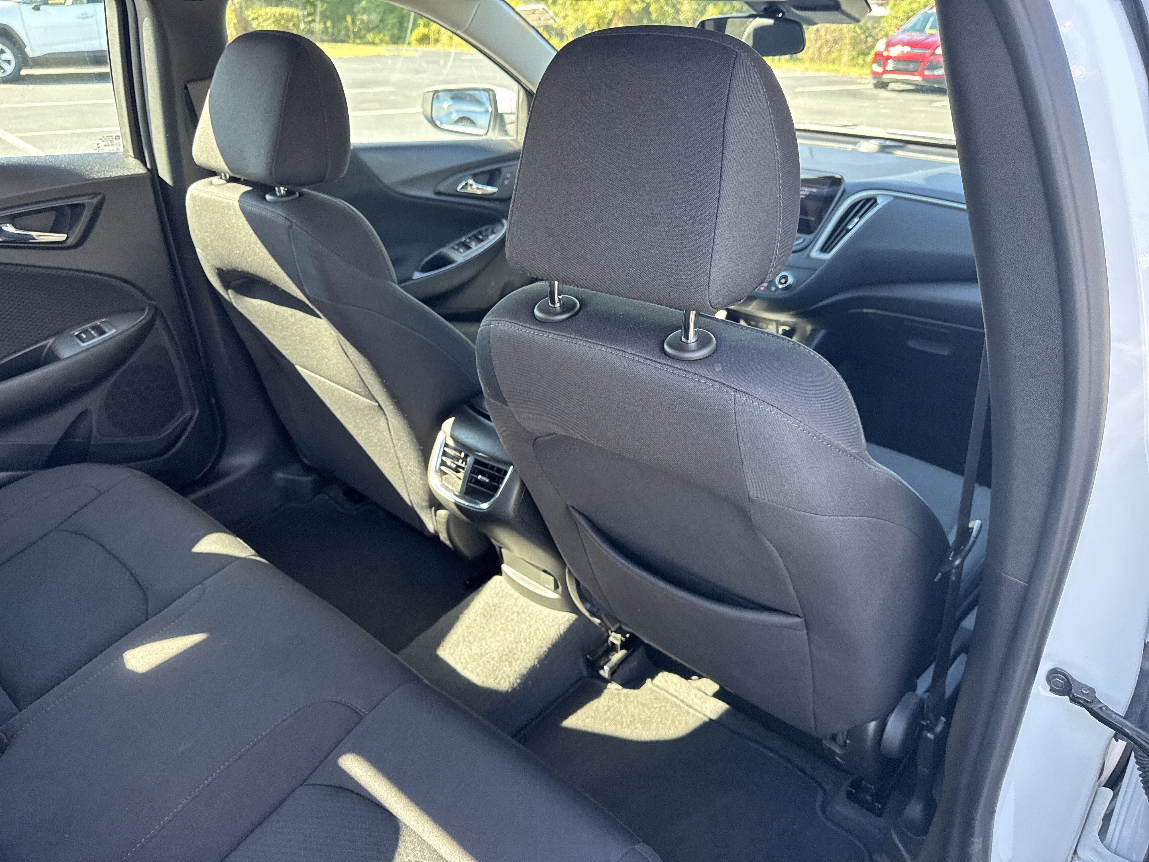 Used 2024 Chevrolet Malibu LT image 29