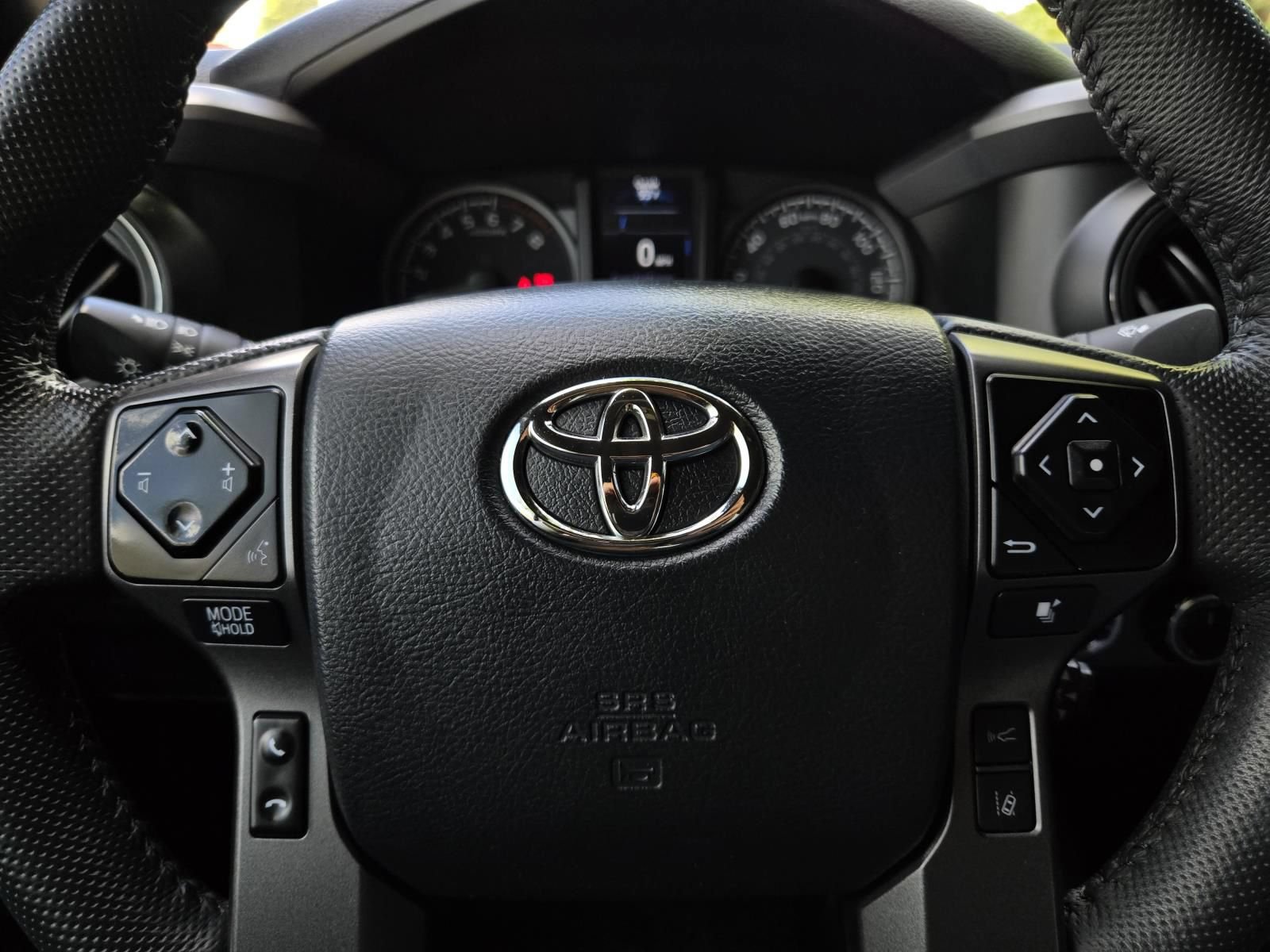 Used 2023 Toyota Tacoma TRD Off-Road AWD/4WD image 28