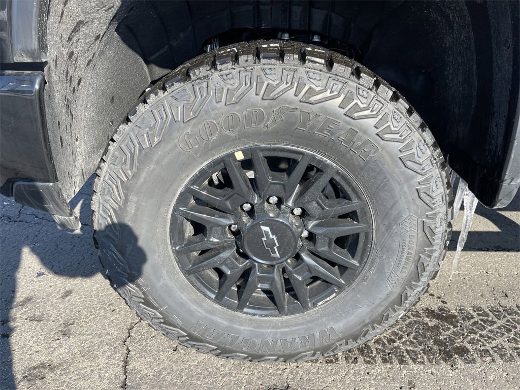 New 2026 Chevrolet Silverado 2500 ZR2 image 10