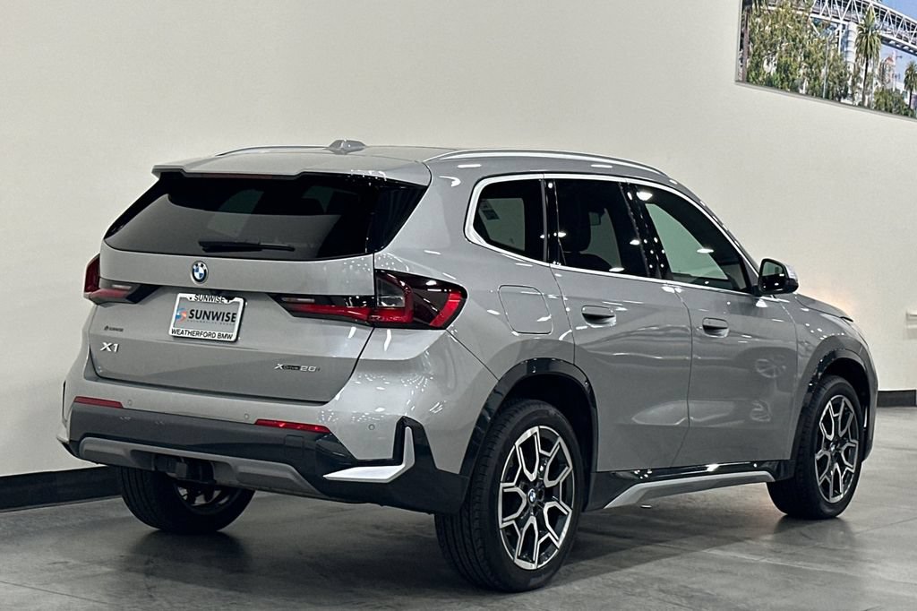 Used 2023 BMW X1 xDrive28i w/ Convenience Package AWD/4WD image 4