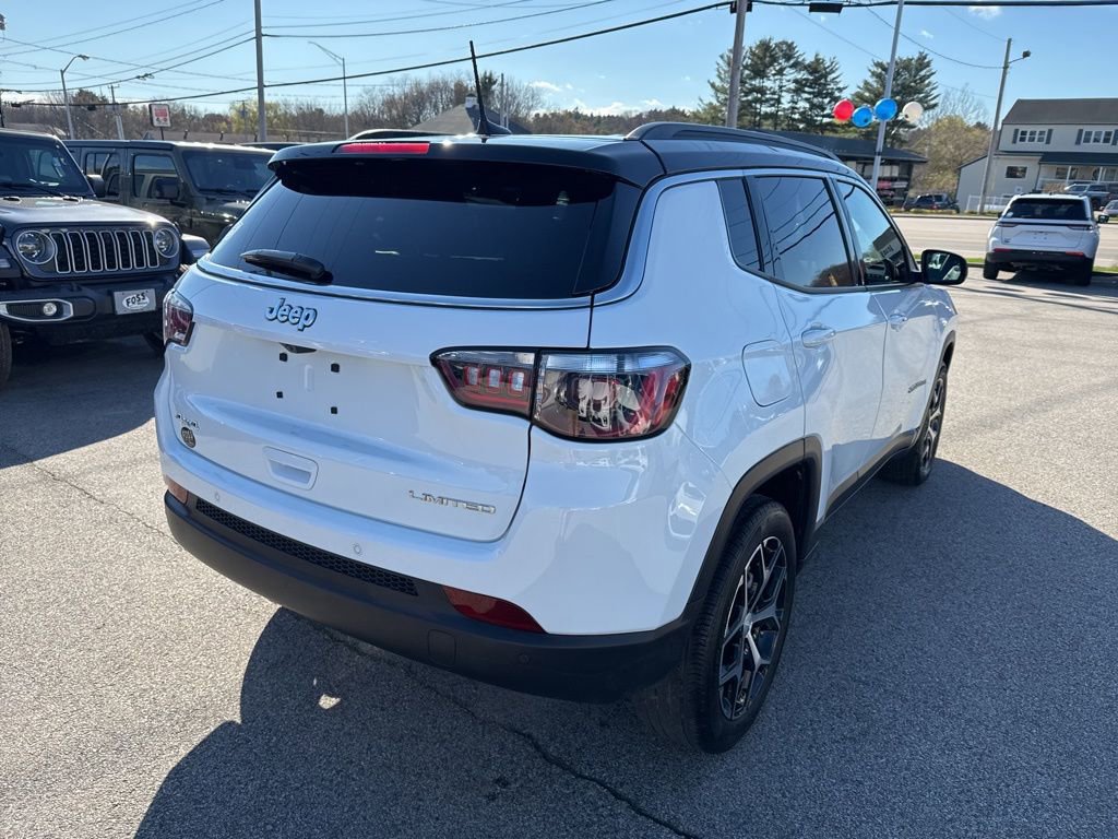 Used 2024 Jeep Compass Limited image 5