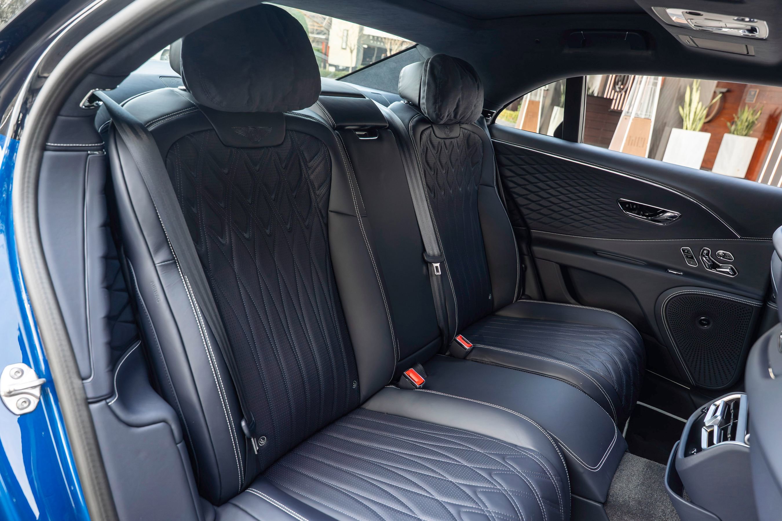 Certified 2026 Bentley Flying Spur Plug-In Hybrid AWD/4WD image 56