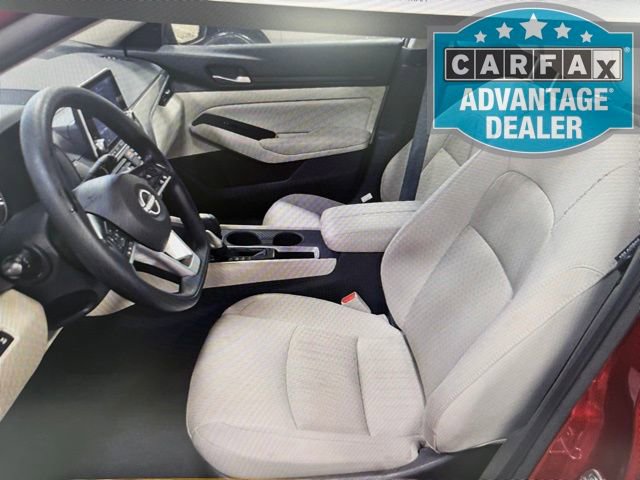Used 2025 Nissan Altima 2.5 SV FWD image 3