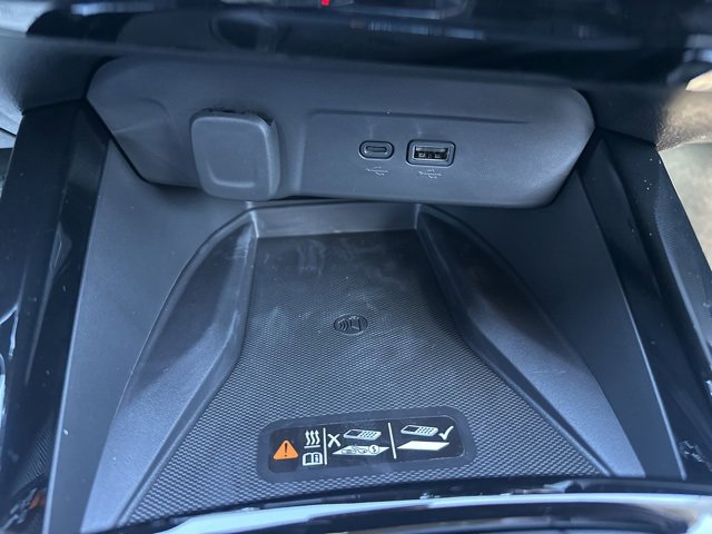 New 2026 Chevrolet Trax LT w/ Sunroof Package image 18