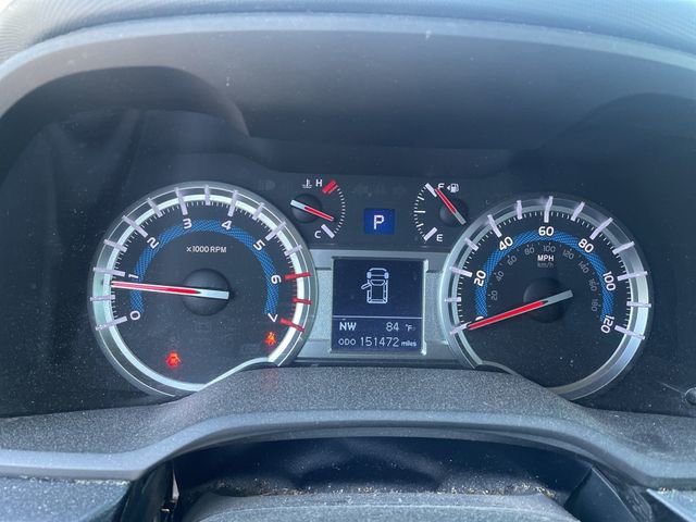 Used 2018 Toyota 4Runner SR5 AWD/4WD image 5