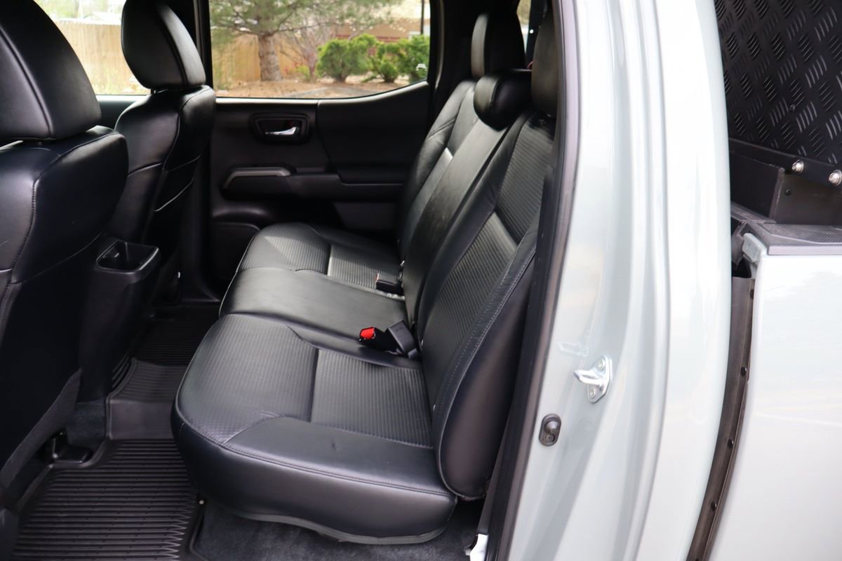 Used 2023 Toyota Tacoma TRD Off-Road w/ TRD Premium Off Road Package AWD/4WD image 39