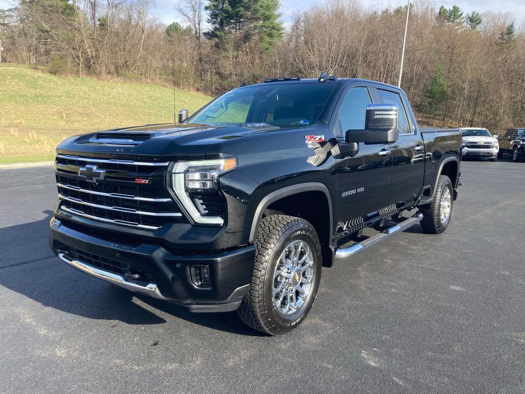 New 2026 Chevrolet Silverado 2500 LT w/ Z71 Chrome Sport Edition image 3