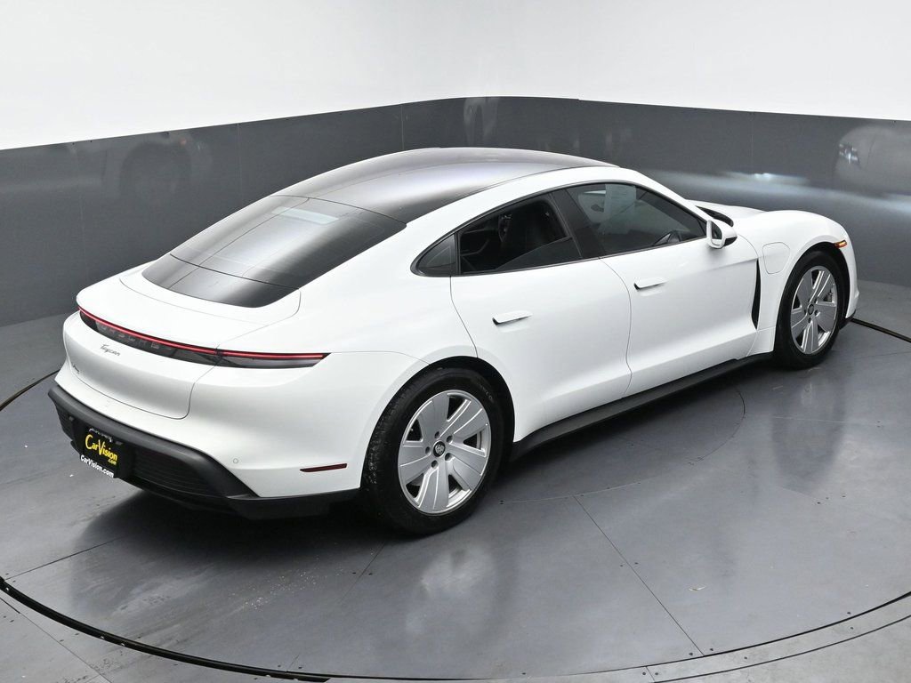 Used 2022 Porsche Taycan image 41