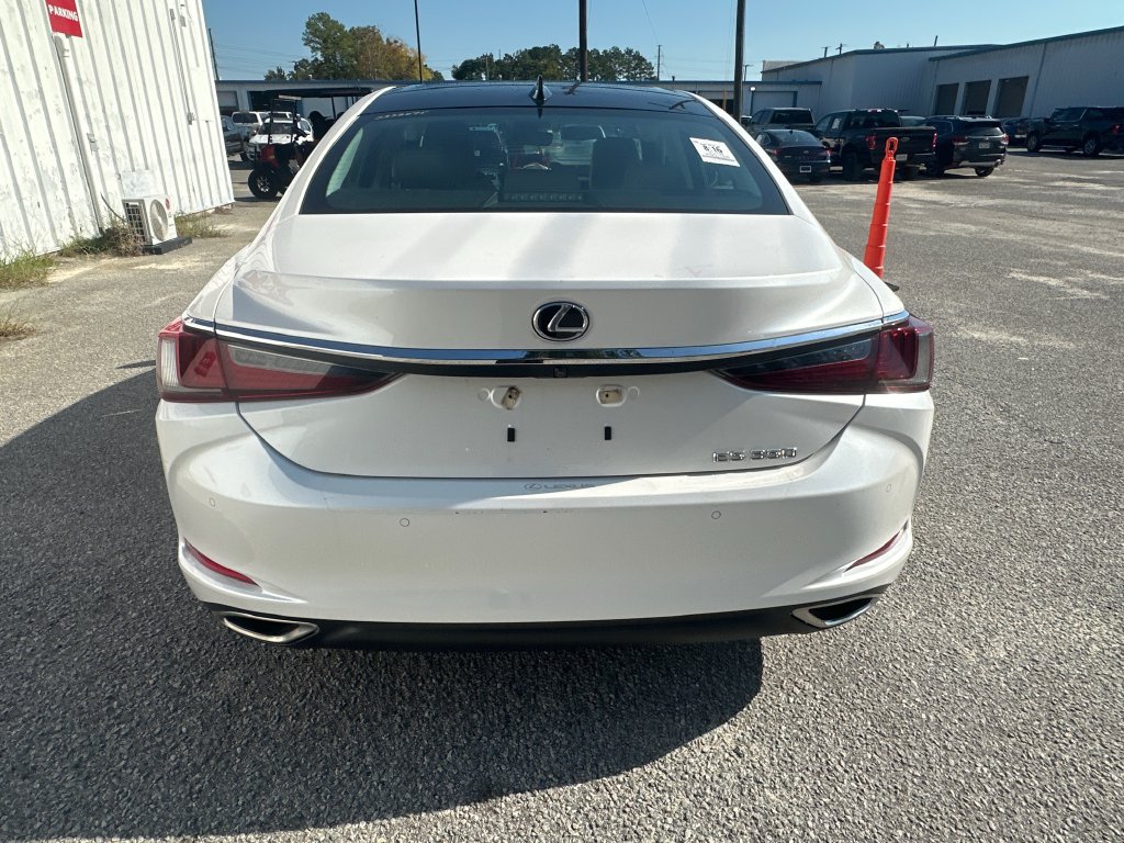 Used 2019 Lexus ES 350 Ultra Luxury w/ Accessory Package 2 FWD image 7
