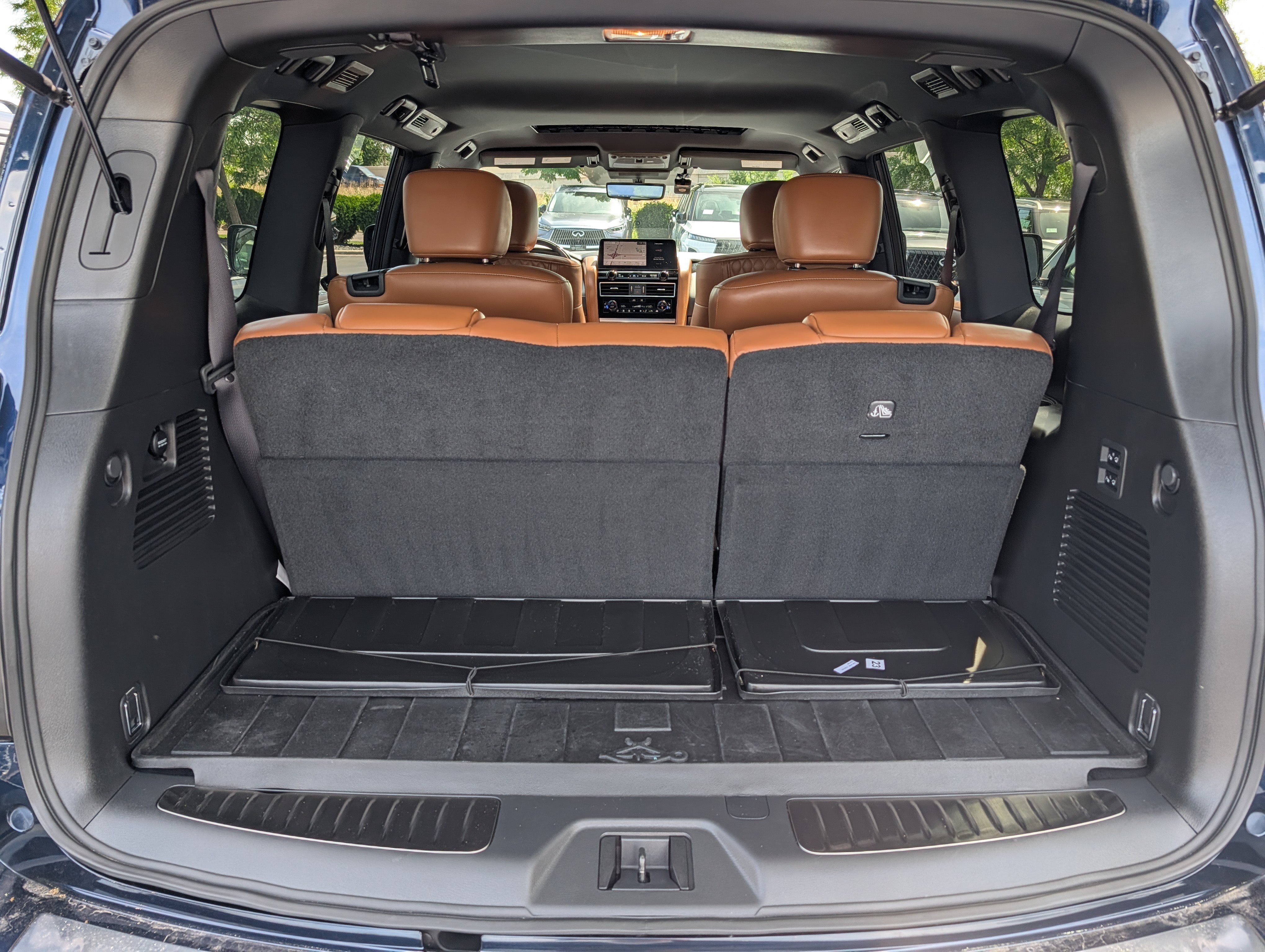 Certified 2024 INFINITI QX80 Sensory AWD/4WD image 18