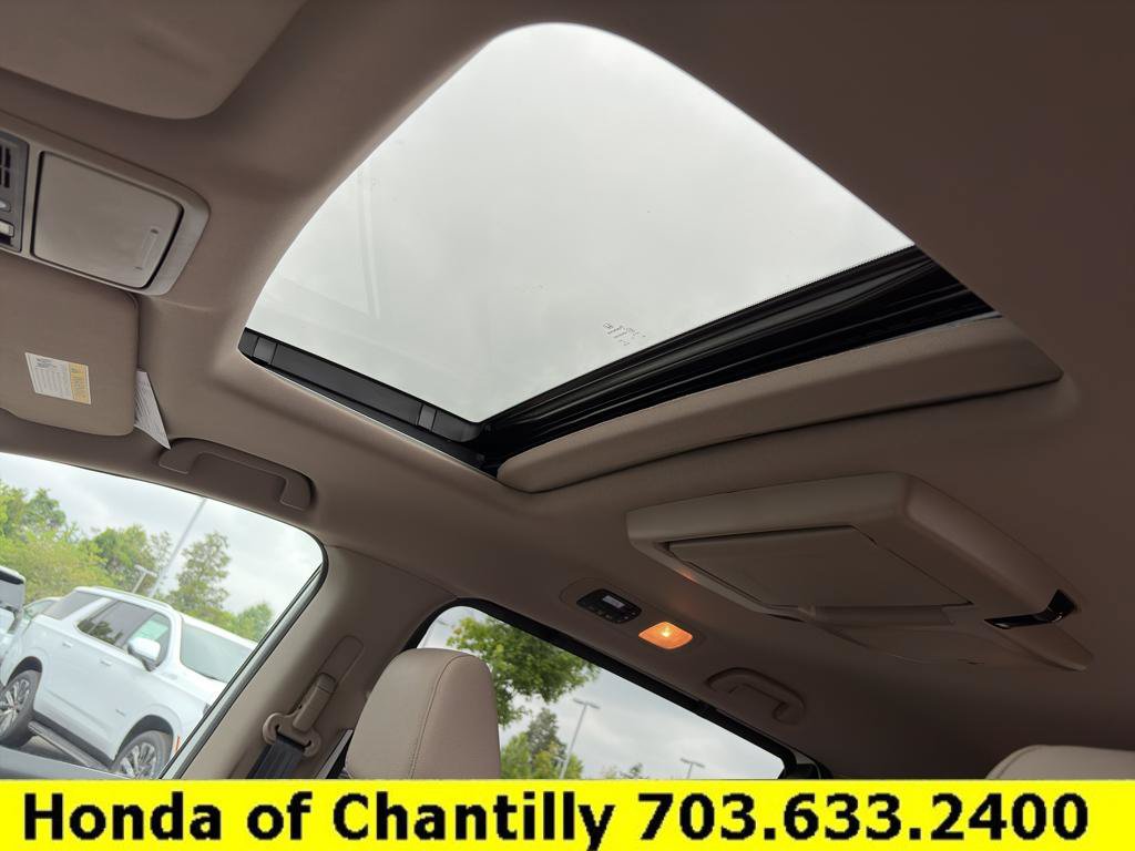 Certified 2024 Honda Odyssey Touring image 20