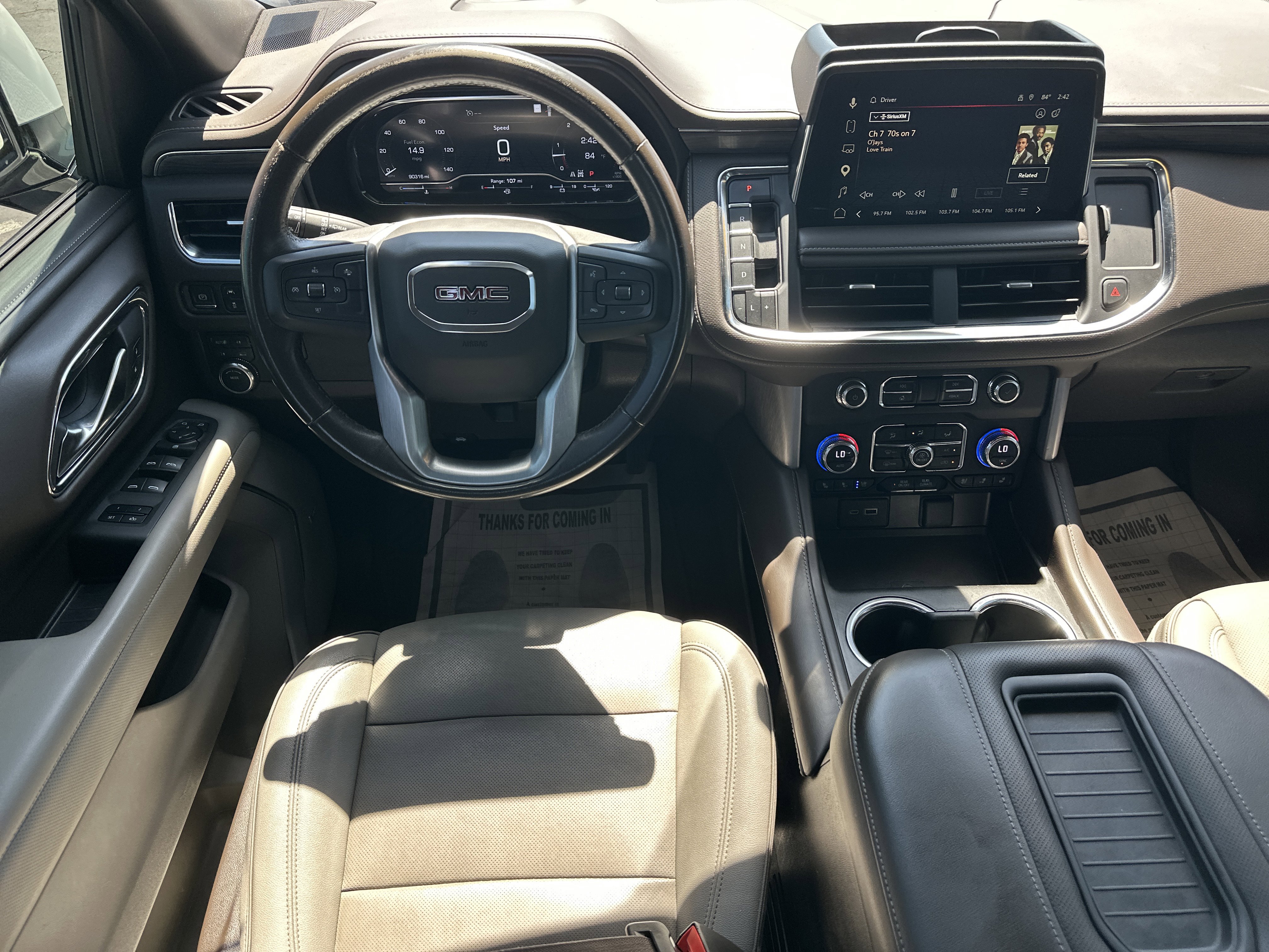 Used 2023 GMC Yukon XL SLT AWD/4WD image 24