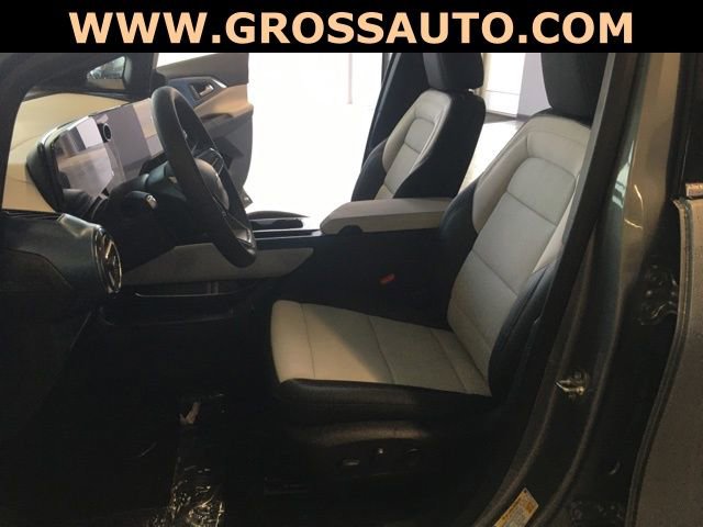 New 2026 Chevrolet Equinox EV LT w/ Convenience Package II image 18