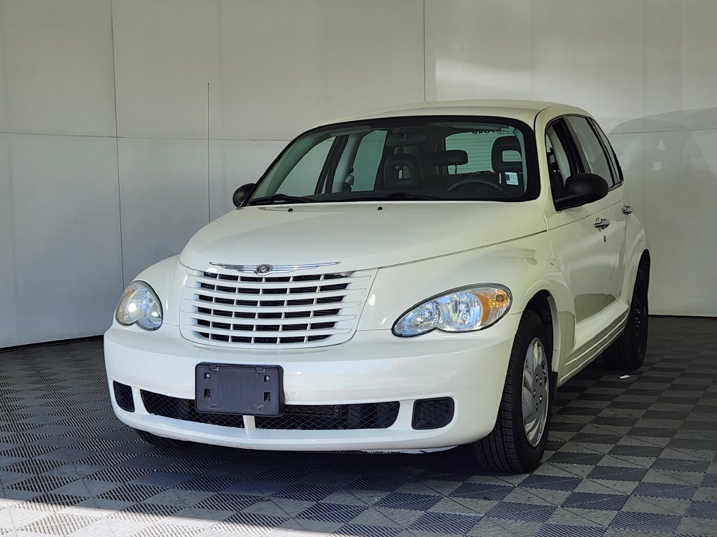 Used 2008 Chrysler PT Cruiser FWD image 3