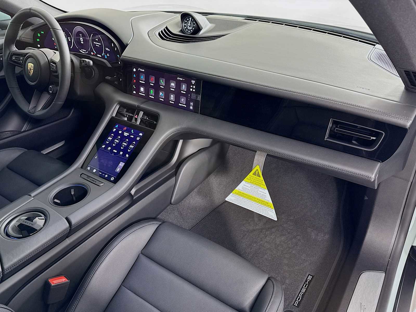 New 2025 Porsche Taycan 4 Cross Turismo image 31