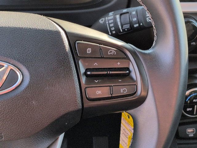 Certified 2023 Hyundai Venue SEL image 19