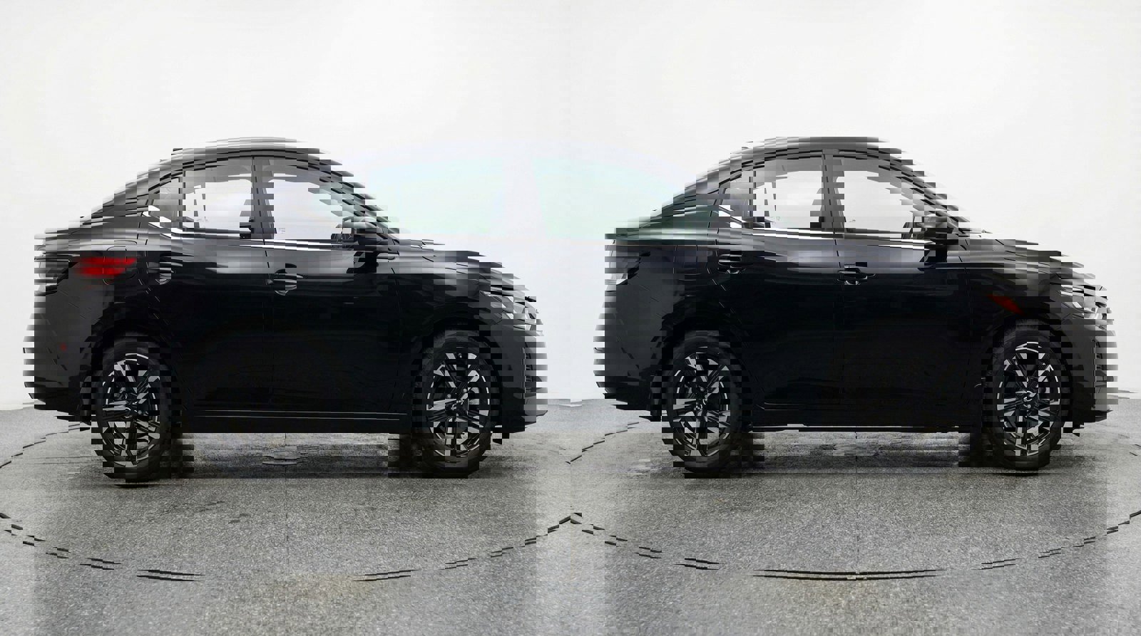 Used 2025 Nissan Sentra SV image 8