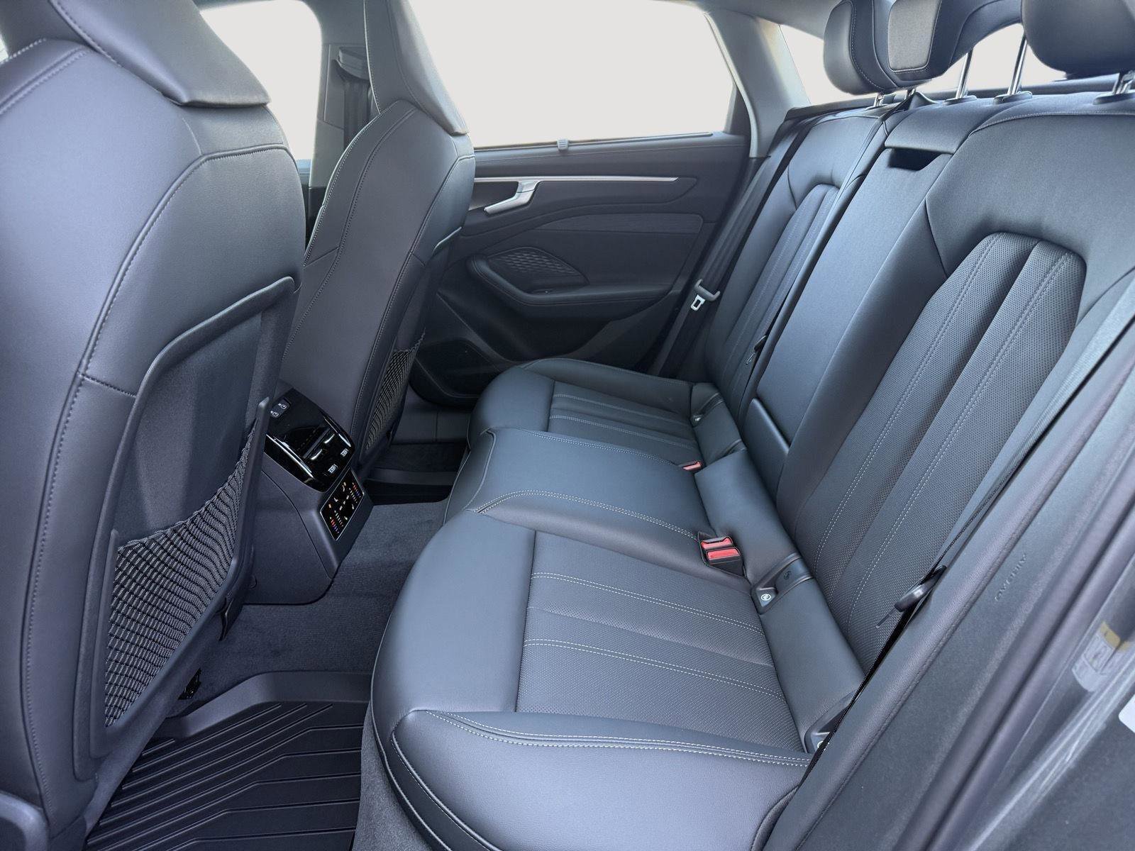 New 2026 Audi A6 Premium Plus AWD/4WD image 18