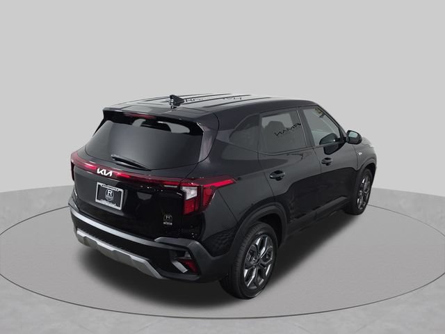 Used 2024 Kia Seltos LX AWD/4WD image 40